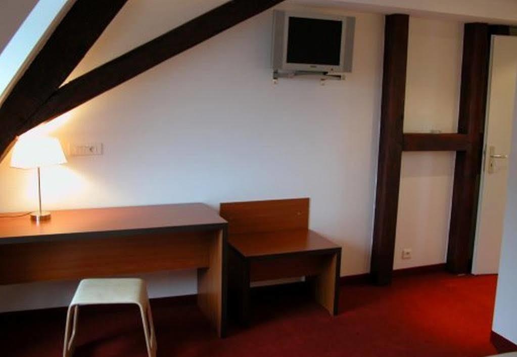 Hôtel Restaurant Notre Dame - Room Service Disponible Haguenau Esterno foto